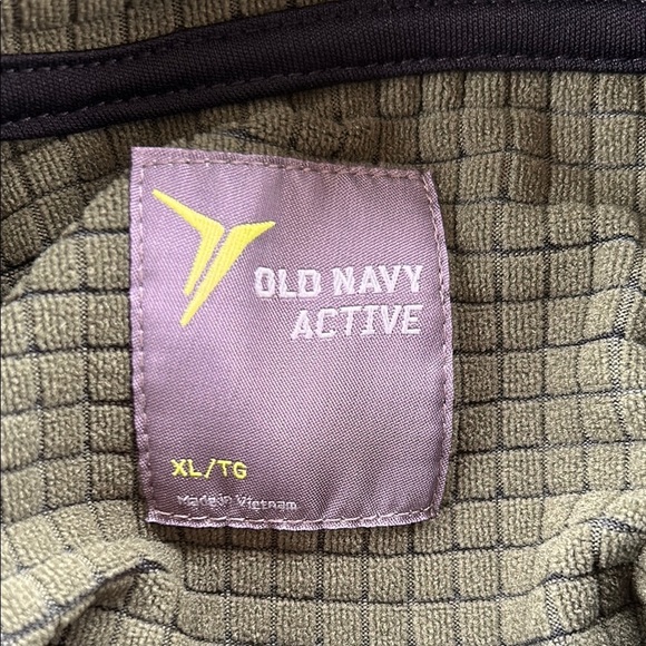 Green Quarter-Zip hoodie - Picture 6 of 6